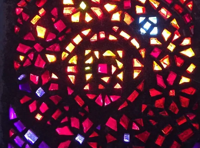 农家乐 休奇庄园酒店 *